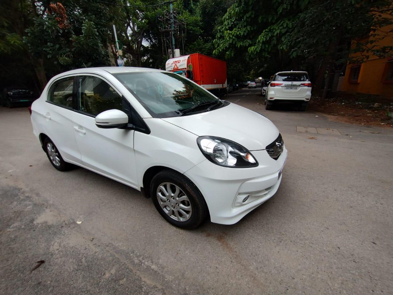 2015 होंडा अमेज़ VX MT Petrol BS IV 2015 होंडा अमेज़ VX MT Petrol BS IV