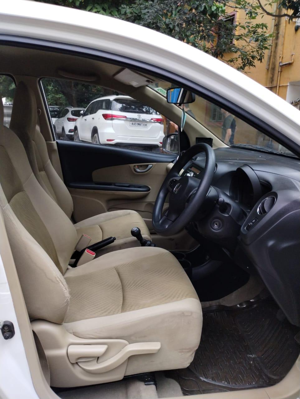 यूज़्ड 2015 होंडा अमेज़, HSR Layout, Bangalore 15 यूज़्ड 2015 होंडा अमेज़, HSR Layout, Bangalore 15