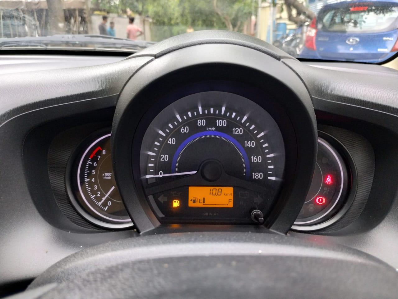 यूज़्ड 2015 होंडा अमेज़, HSR Layout, Bangalore 10 यूज़्ड 2015 होंडा अमेज़, HSR Layout, Bangalore 10