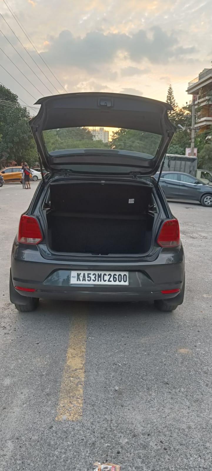 यूज़्ड 2015 फॉक्सवैगन पोलो, HSR Layout, Bangalore 9 यूज़्ड 2015 फॉक्सवैगन पोलो, HSR Layout, Bangalore 9