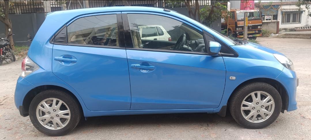 यूज़्ड 2014 होंडा ब्रियो, HSR Layout, Bangalore 5 यूज़्ड 2014 होंडा ब्रियो, HSR Layout, Bangalore 5