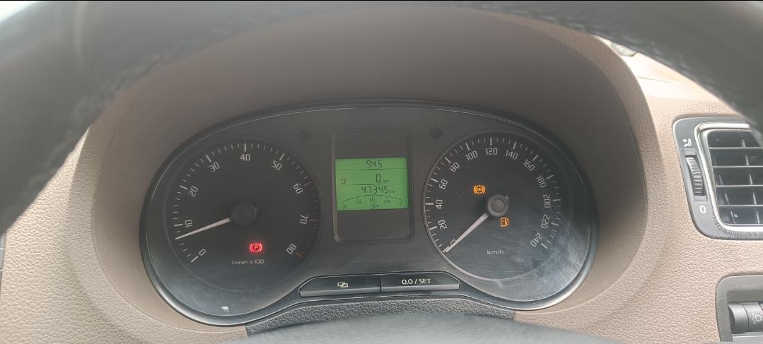 यूज़्ड 2014 स्कोडा रैपिड, HSR Layout, Bangalore 10 यूज़्ड 2014 स्कोडा रैपिड, HSR Layout, Bangalore 10