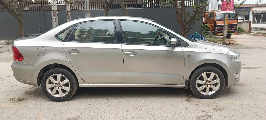 यूज़्ड 2014 स्कोडा रैपिड, HSR Layout, Bangalore 5 यूज़्ड 2014 स्कोडा रैपिड, HSR Layout, Bangalore 5