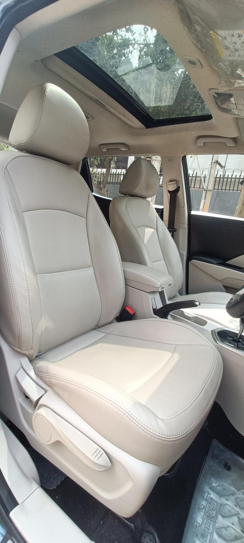 यूज़्ड 2020 महिंद्रा एक्सयूवी300, HSR Layout, Bangalore 13 यूज़्ड 2020 महिंद्रा एक्सयूवी300, HSR Layout, Bangalore 13