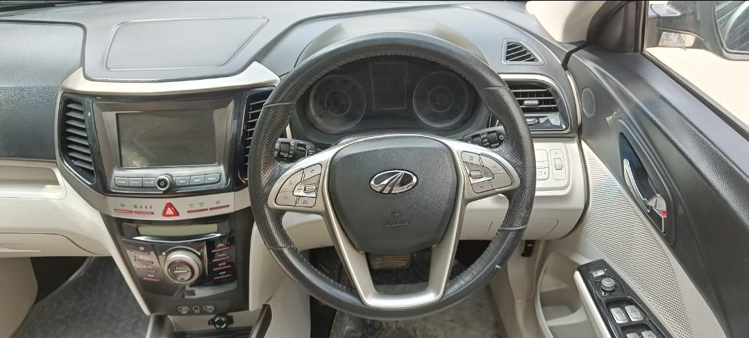 यूज़्ड 2020 महिंद्रा एक्सयूवी300, HSR Layout, Bangalore 12 यूज़्ड 2020 महिंद्रा एक्सयूवी300, HSR Layout, Bangalore 12