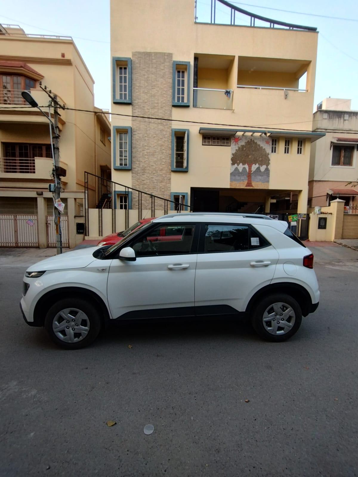 यूज़्ड 2021 ह्युंडई वेन्यू, HSR Layout, Bangalore 1 यूज़्ड 2021 ह्युंडई वेन्यू, HSR Layout, Bangalore 1