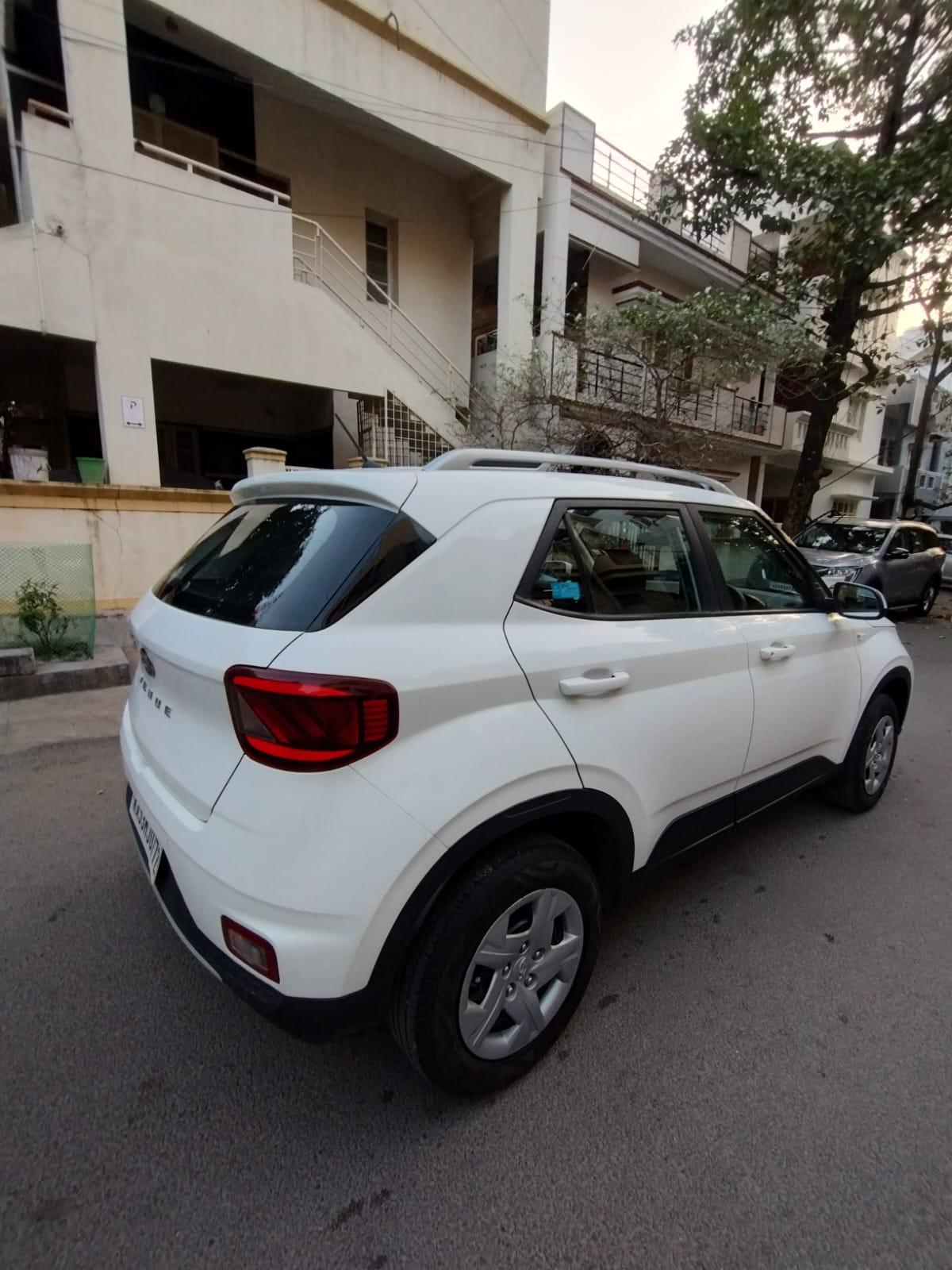 यूज़्ड 2021 ह्युंडई वेन्यू, HSR Layout, Bangalore 4 यूज़्ड 2021 ह्युंडई वेन्यू, HSR Layout, Bangalore 4