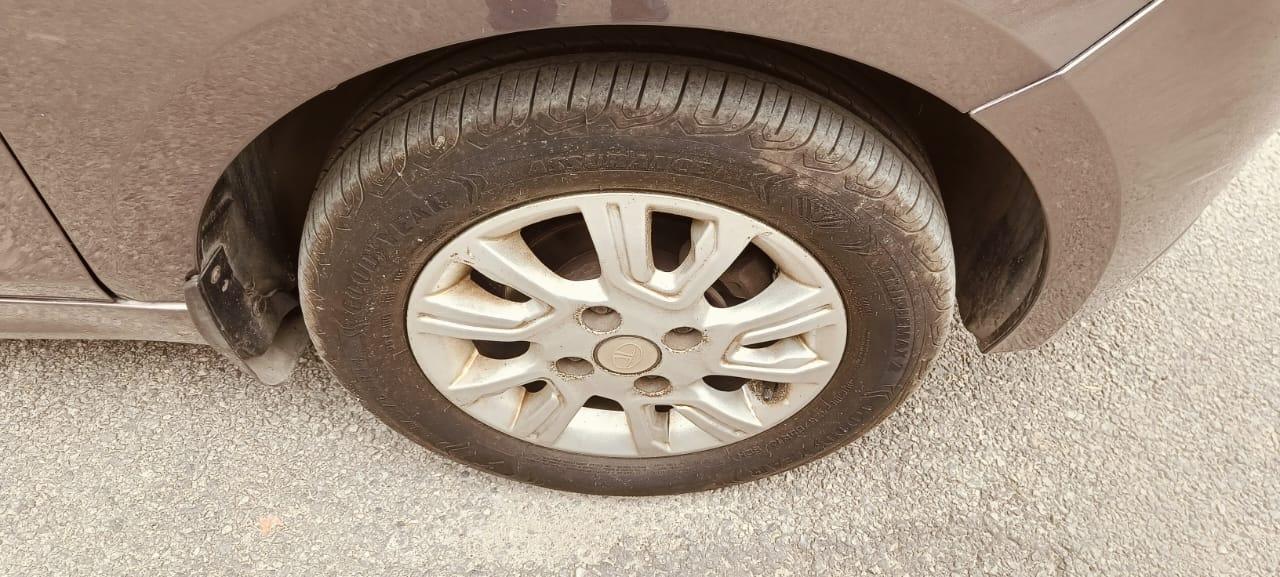 यूज़्ड 2018 टाटा टियागो, HSR Layout, Bangalore 8 यूज़्ड 2018 टाटा टियागो, HSR Layout, Bangalore 8