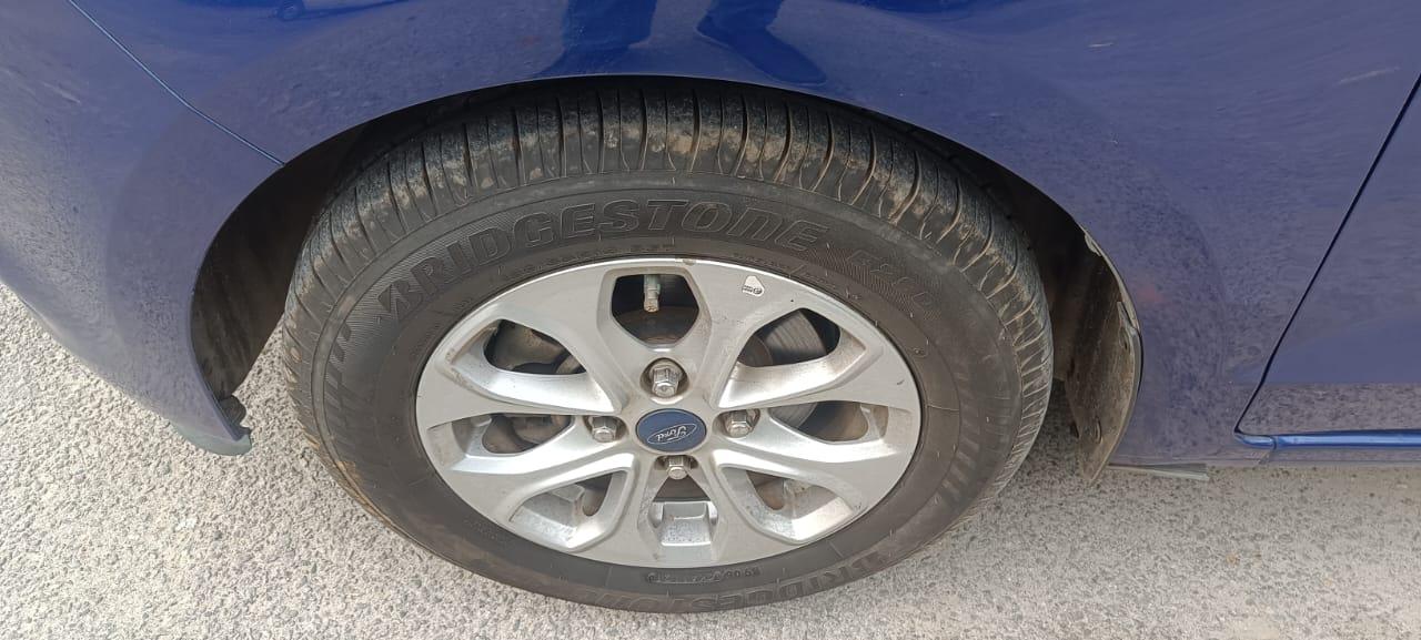 यूज़्ड 2016 फोर्ड फीगो एस्पायर, HSR Layout, Bangalore 8 यूज़्ड 2016 फोर्ड फीगो एस्पायर, HSR Layout, Bangalore 8