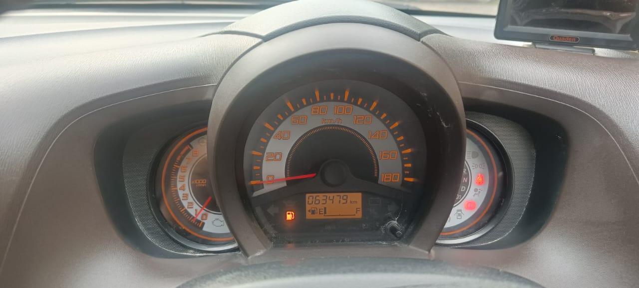 यूज़्ड 2014 होंडा ब्रियो, HSR Layout, Bangalore 9 यूज़्ड 2014 होंडा ब्रियो, HSR Layout, Bangalore 9