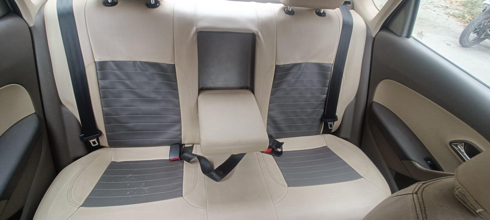 यूज़्ड 2014 स्कोडा रैपिड, HSR Layout, Bangalore 14 यूज़्ड 2014 स्कोडा रैपिड, HSR Layout, Bangalore 14