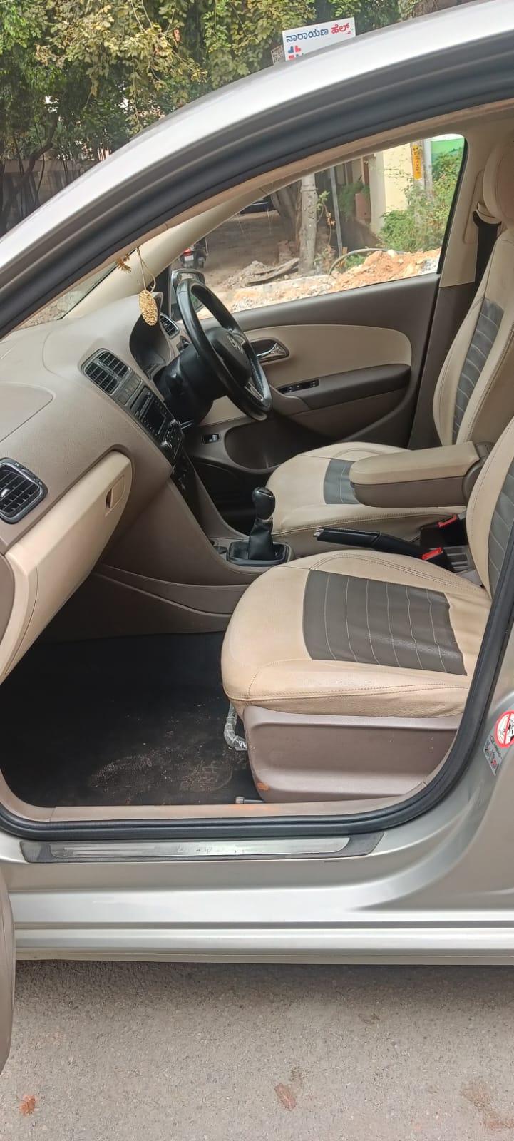 यूज़्ड 2014 स्कोडा रैपिड, HSR Layout, Bangalore 15 यूज़्ड 2014 स्कोडा रैपिड, HSR Layout, Bangalore 15