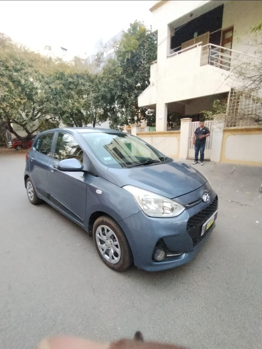 यूज़्ड 2017 ह्युंडई ग्रैंड आई10, HSR Layout, Bangalore 6 यूज़्ड 2017 ह्युंडई ग्रैंड आई10, HSR Layout, Bangalore 6