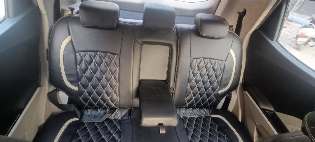 यूज़्ड 2021 महिंद्रा एक्सयूवी300, HSR Layout, Bangalore 14 यूज़्ड 2021 महिंद्रा एक्सयूवी300, HSR Layout, Bangalore 14