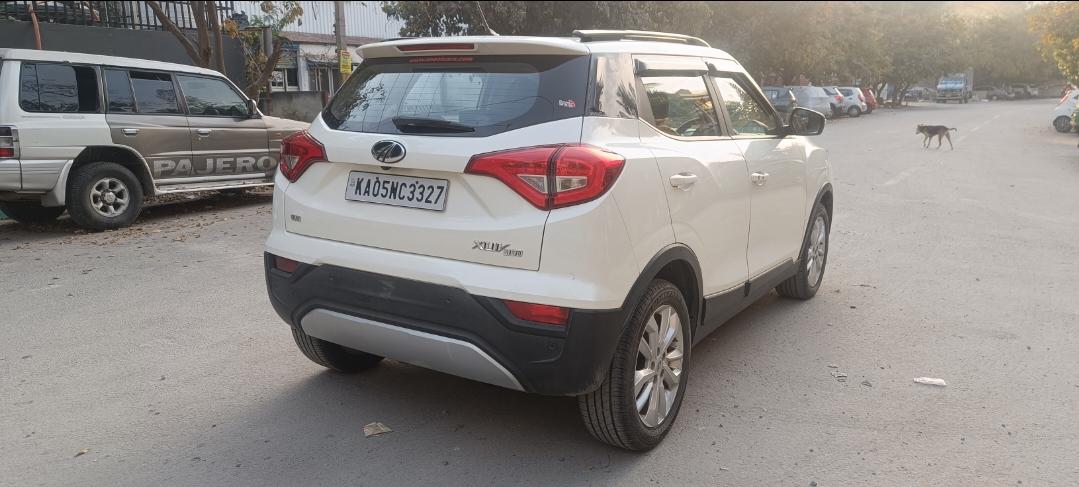 यूज़्ड 2021 महिंद्रा एक्सयूवी300, HSR Layout, Bangalore 2 यूज़्ड 2021 महिंद्रा एक्सयूवी300, HSR Layout, Bangalore 2