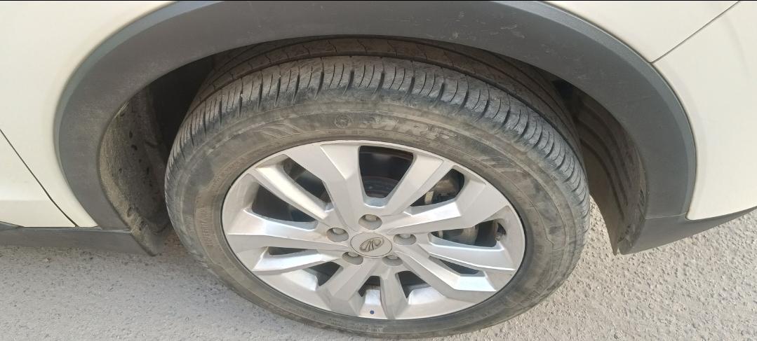 यूज़्ड 2021 महिंद्रा एक्सयूवी300, HSR Layout, Bangalore 8 यूज़्ड 2021 महिंद्रा एक्सयूवी300, HSR Layout, Bangalore 8