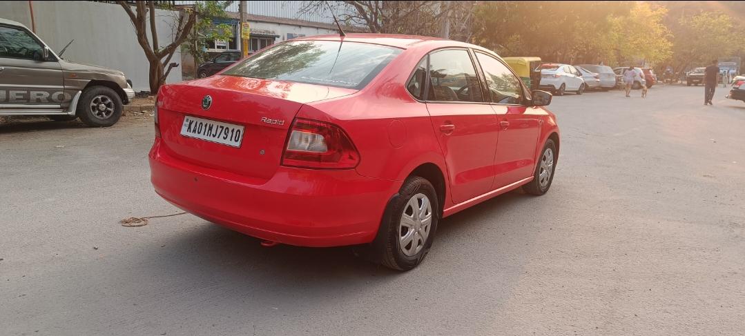 यूज़्ड 2012 स्कोडा रैपिड, HSR Layout, Bangalore 4 यूज़्ड 2012 स्कोडा रैपिड, HSR Layout, Bangalore 4