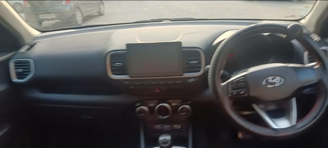 यूज़्ड 2021 ह्युंडई वेन्यू, HSR Layout, Bangalore 11 यूज़्ड 2021 ह्युंडई वेन्यू, HSR Layout, Bangalore 11