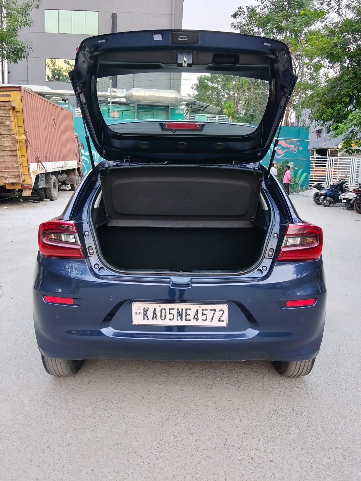 यूज़्ड 2022 टोयोटा गलांज़ा, HSR Layout, Bangalore 9 यूज़्ड 2022 टोयोटा गलांज़ा, HSR Layout, Bangalore 9