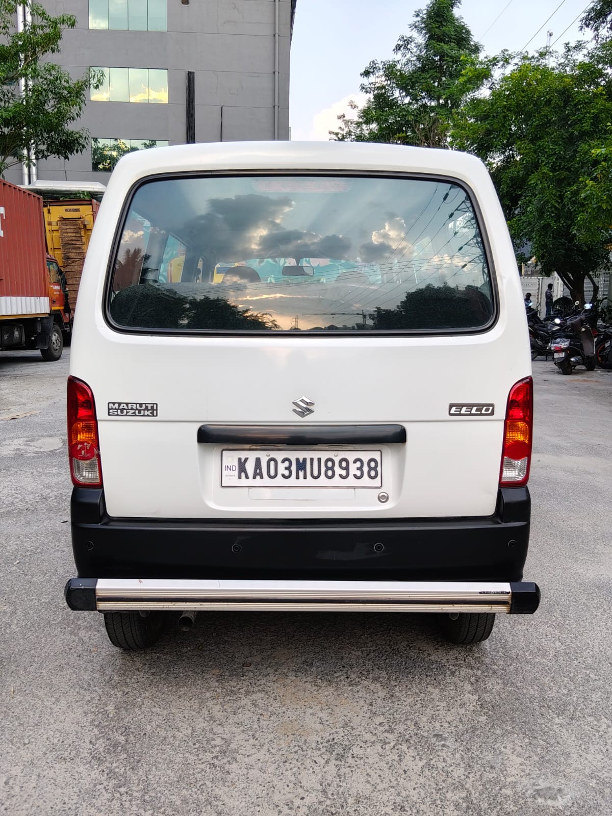 Used 2014 Maruti Suzuki Eeco Used 2014 Maruti Suzuki Eeco