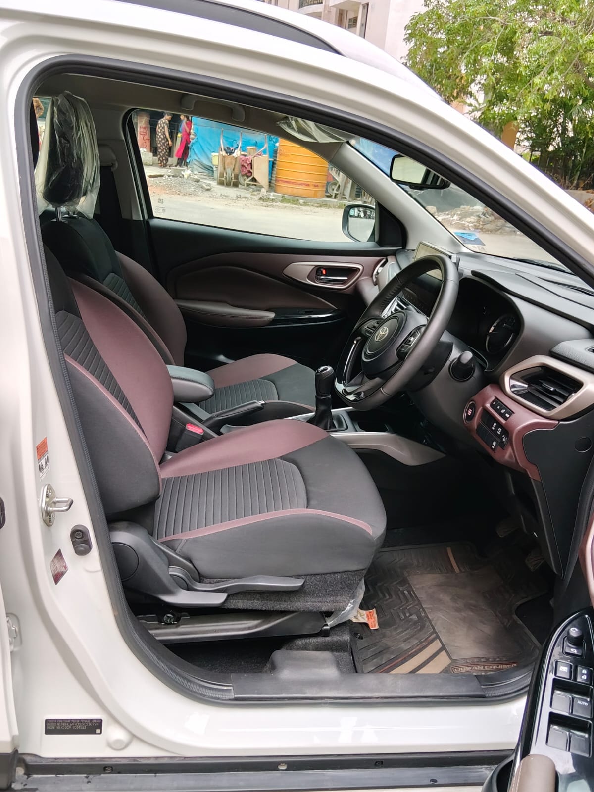 Used 2025 Toyota Urban Cruiser Hyryder Used 2025 Toyota Urban Cruiser Hyryder