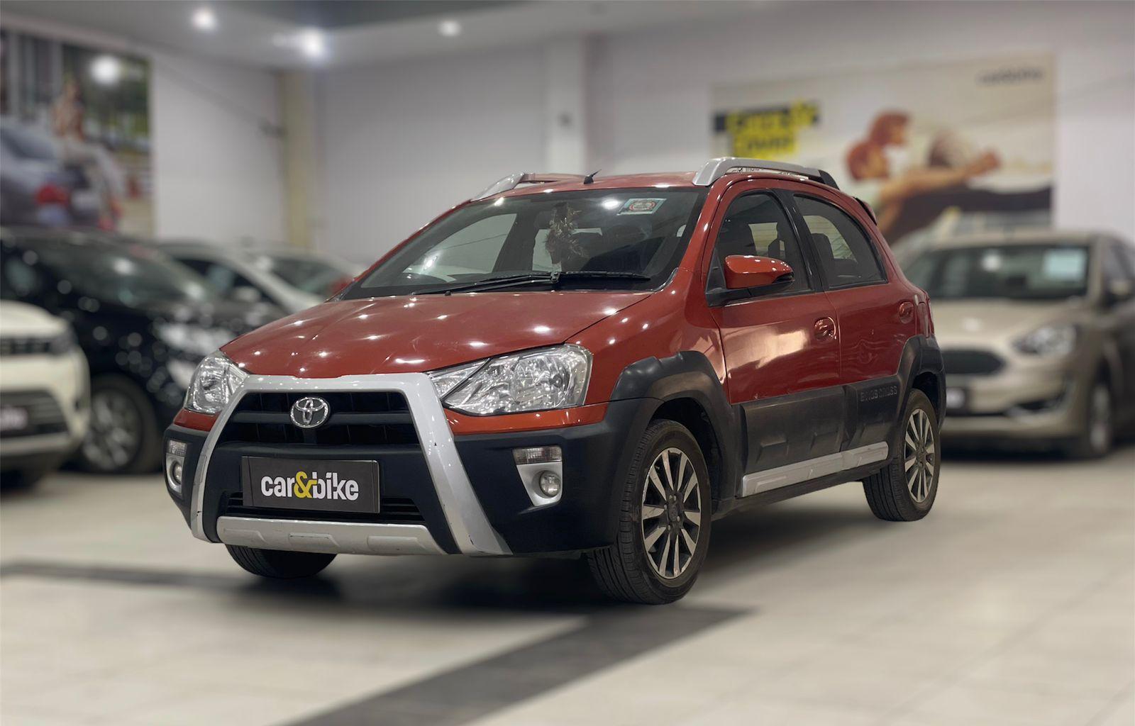 2014 टोयोटा इटिऑस क्रॉस 1.2 G 2014 टोयोटा इटिऑस क्रॉस 1.2 G