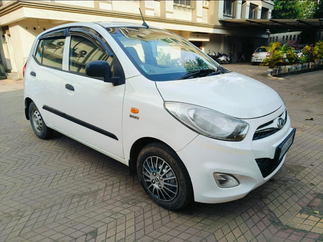 2014 ह्युंडई आई10 1.1 Magna 2014 ह्युंडई आई10 1.1 Magna