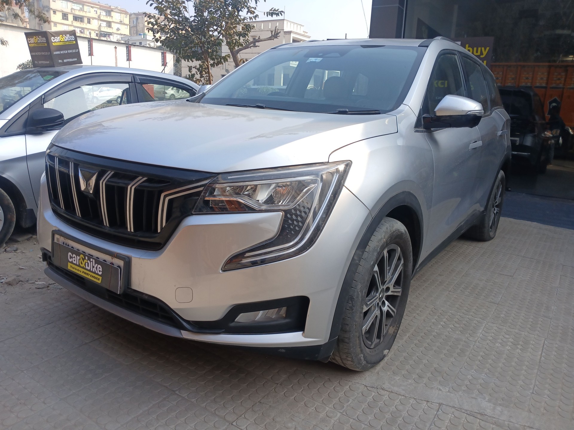 XUV700 image 1 XUV700 image 1