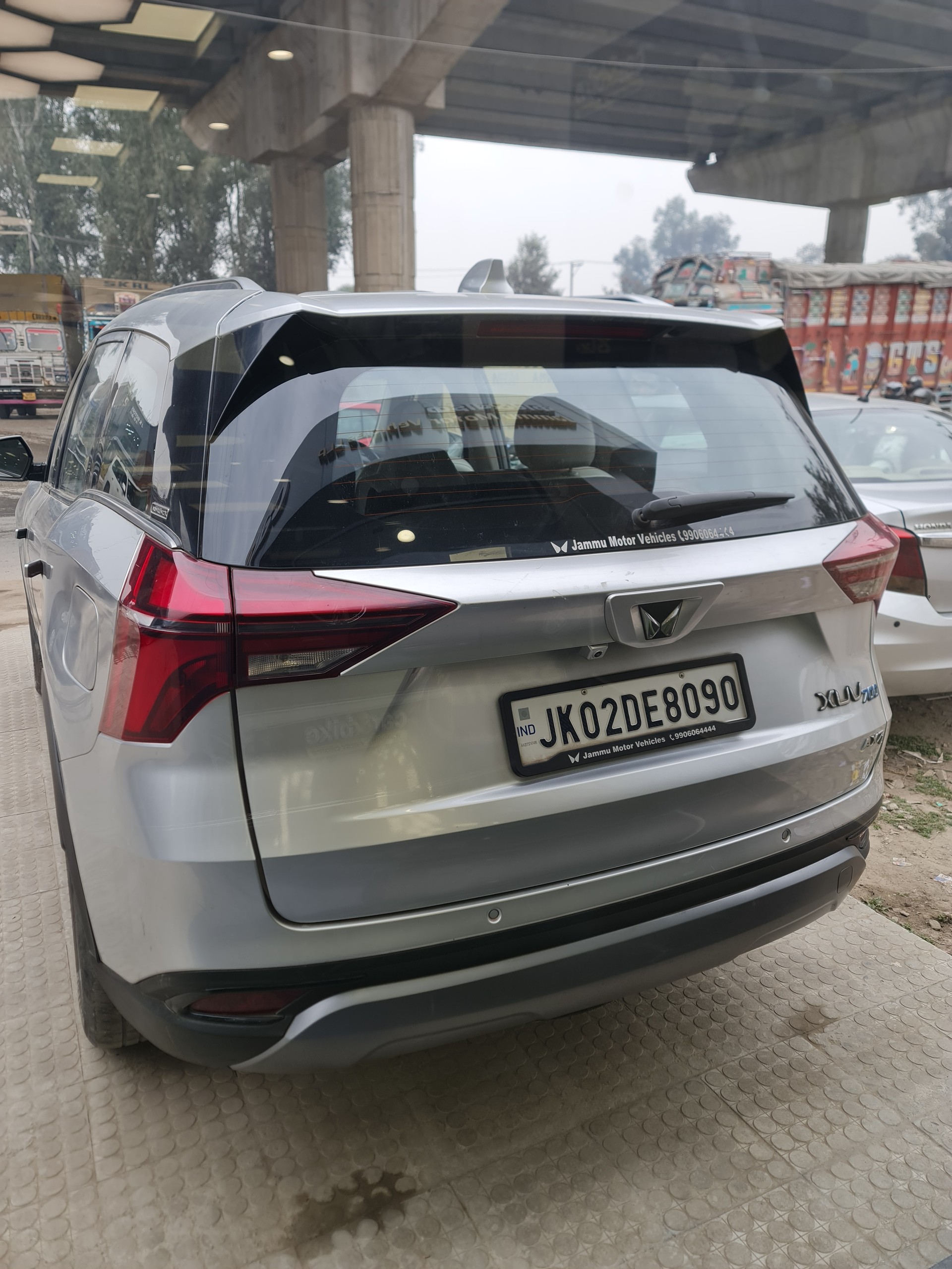 XUV700 image 4 XUV700 image 4