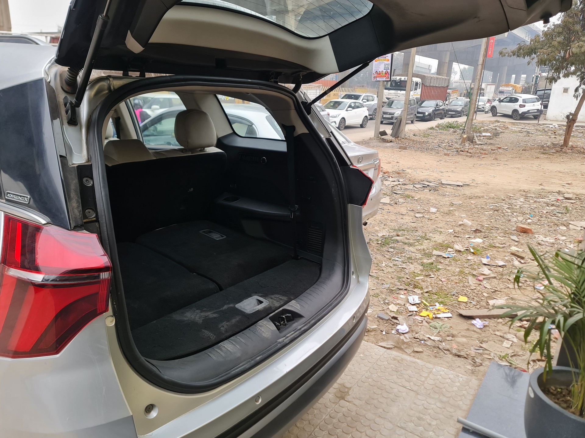 XUV700 image 10 XUV700 image 10