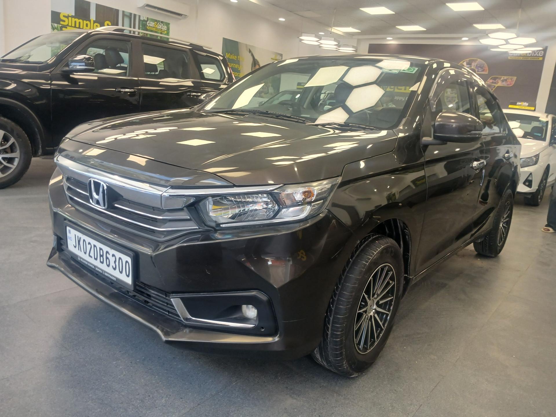 2022 होंडा अमेज़ E MT Petrol 2022 होंडा अमेज़ E MT Petrol