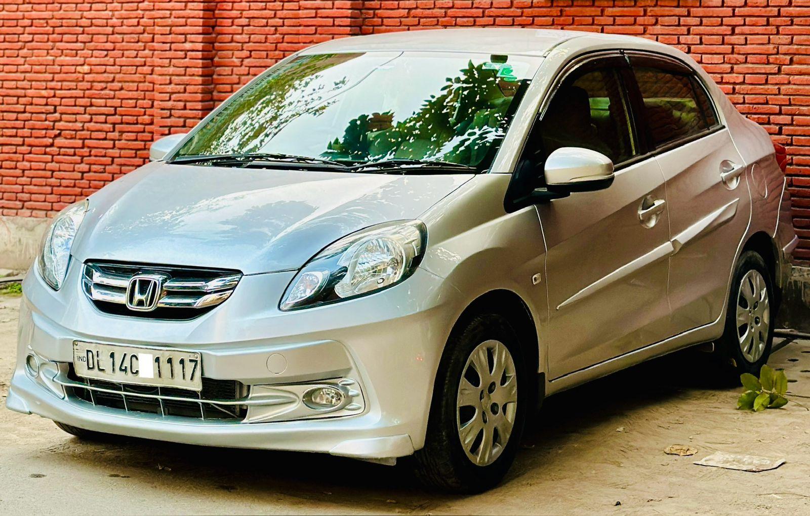 2015 होंडा अमेज़ S MT Petrol BS IV 2015 होंडा अमेज़ S MT Petrol BS IV