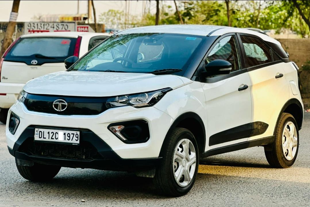 2023 टाटा नेक्सन Revotron XE 2023 टाटा नेक्सन Revotron XE