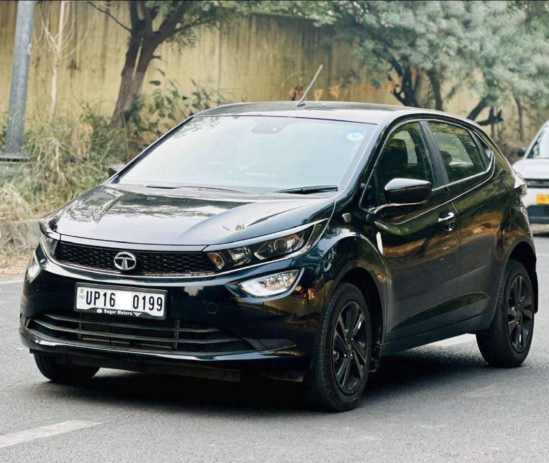 2023 टाटा अलट्रोज़ XZ Plus TC Dark Petrol 2023 टाटा अलट्रोज़ XZ Plus TC Dark Petrol