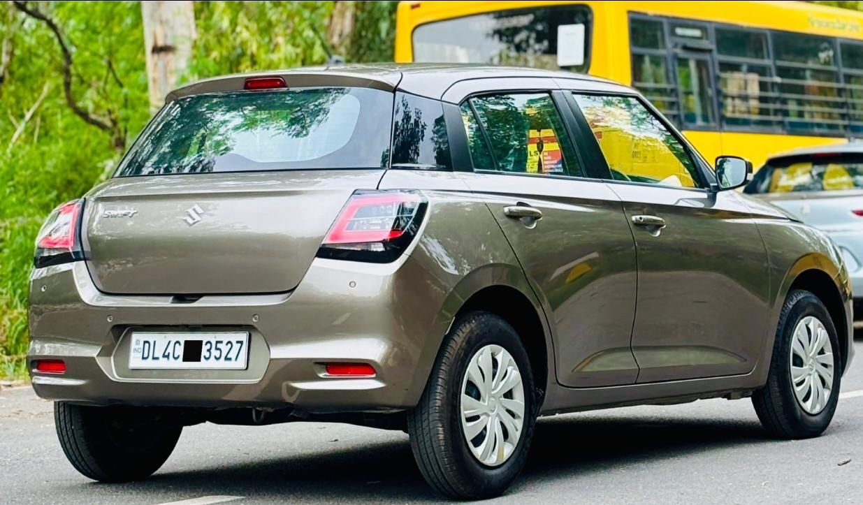 यूज़्ड 2024 मारुति सुजुकी स्विफ्ट, Yozna Vihar, New Delhi 2 यूज़्ड 2024 मारुति सुजुकी स्विफ्ट, Yozna Vihar, New Delhi 2