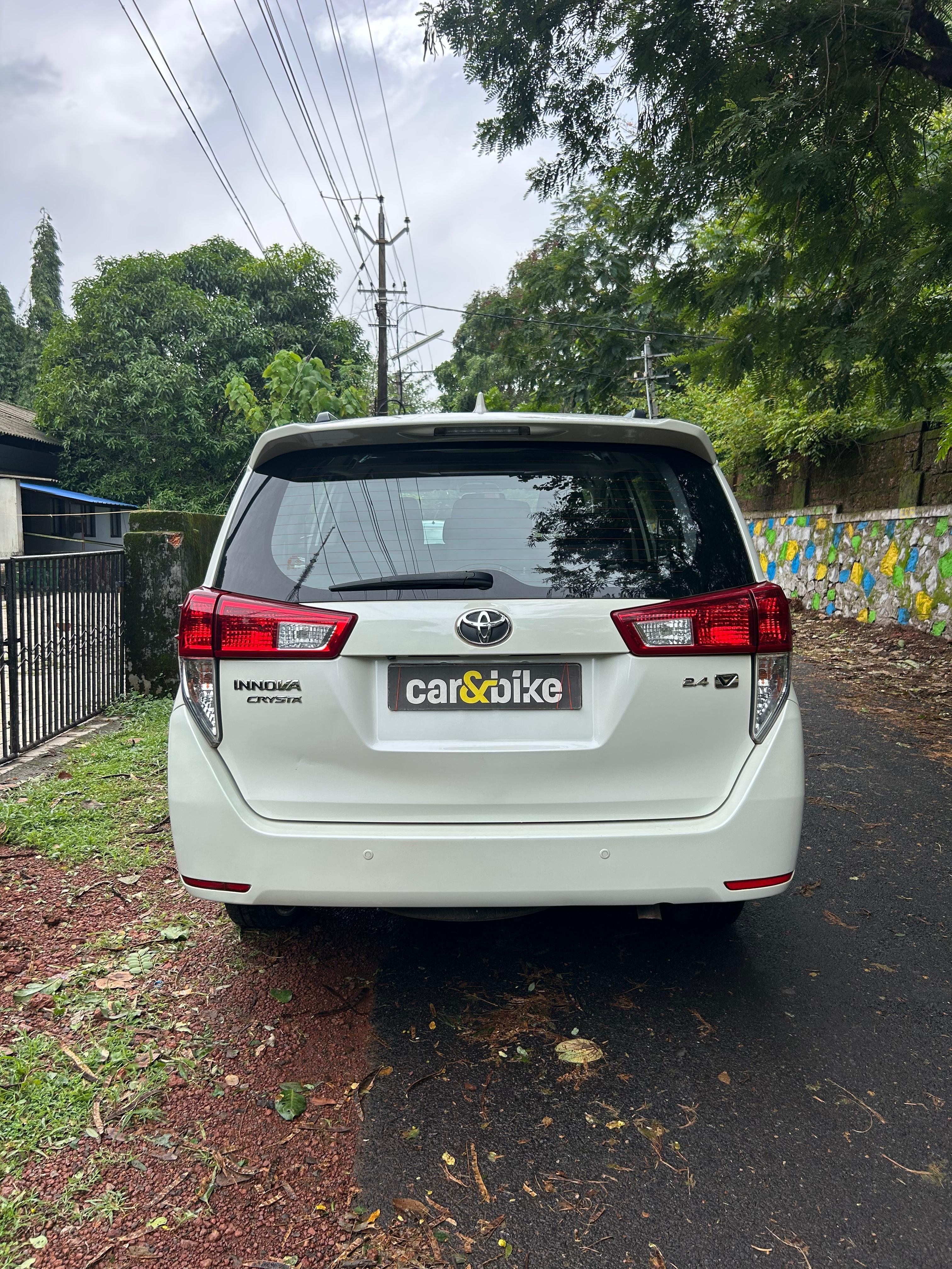 यूज़्ड 2016 टोयोटा इनोवा क्रिस्टा, Pallikunnu, Kannur 3 यूज़्ड 2016 टोयोटा इनोवा क्रिस्टा, Pallikunnu, Kannur 3