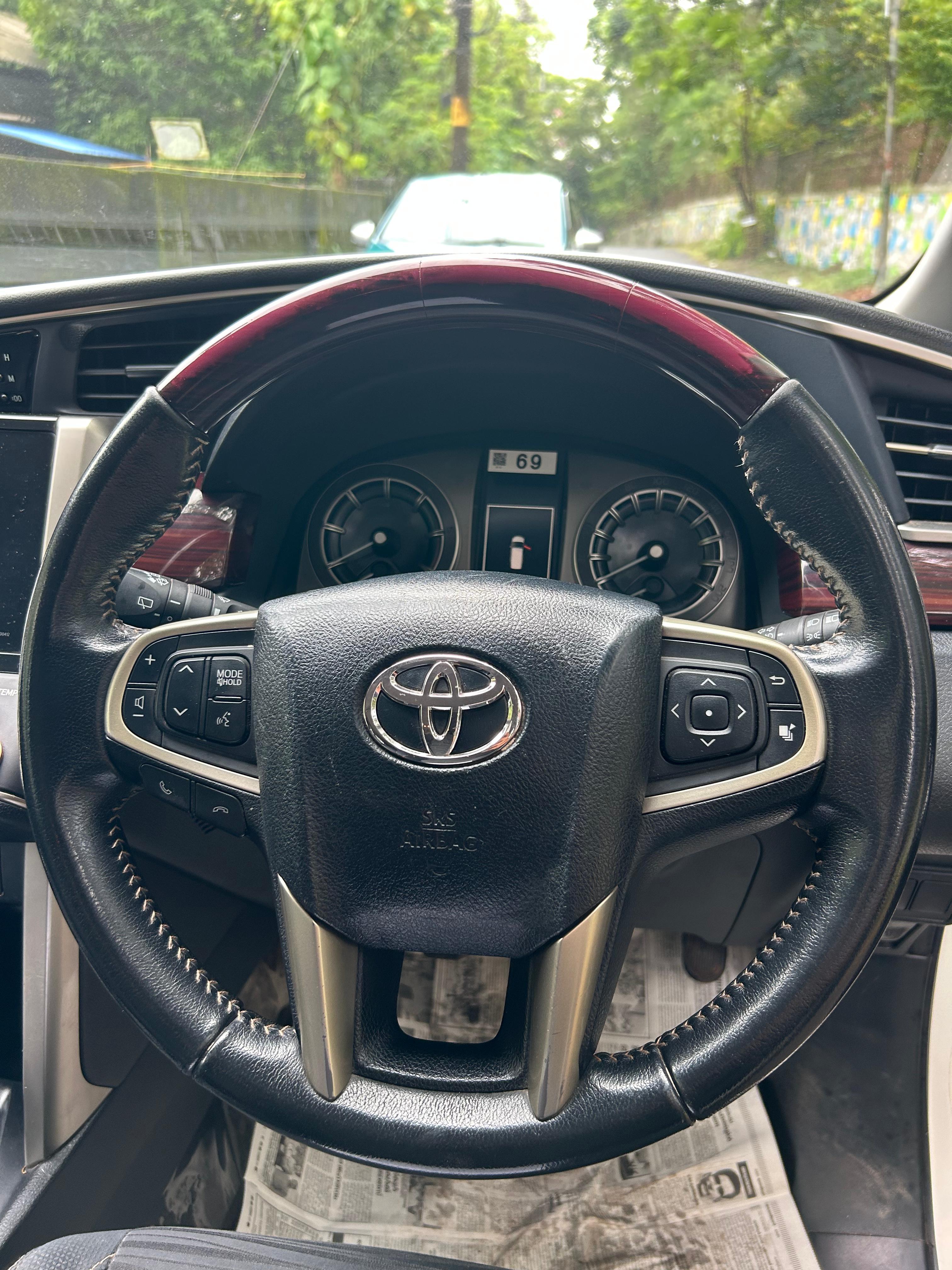 यूज़्ड 2016 टोयोटा इनोवा क्रिस्टा, Pallikunnu, Kannur 12 यूज़्ड 2016 टोयोटा इनोवा क्रिस्टा, Pallikunnu, Kannur 12