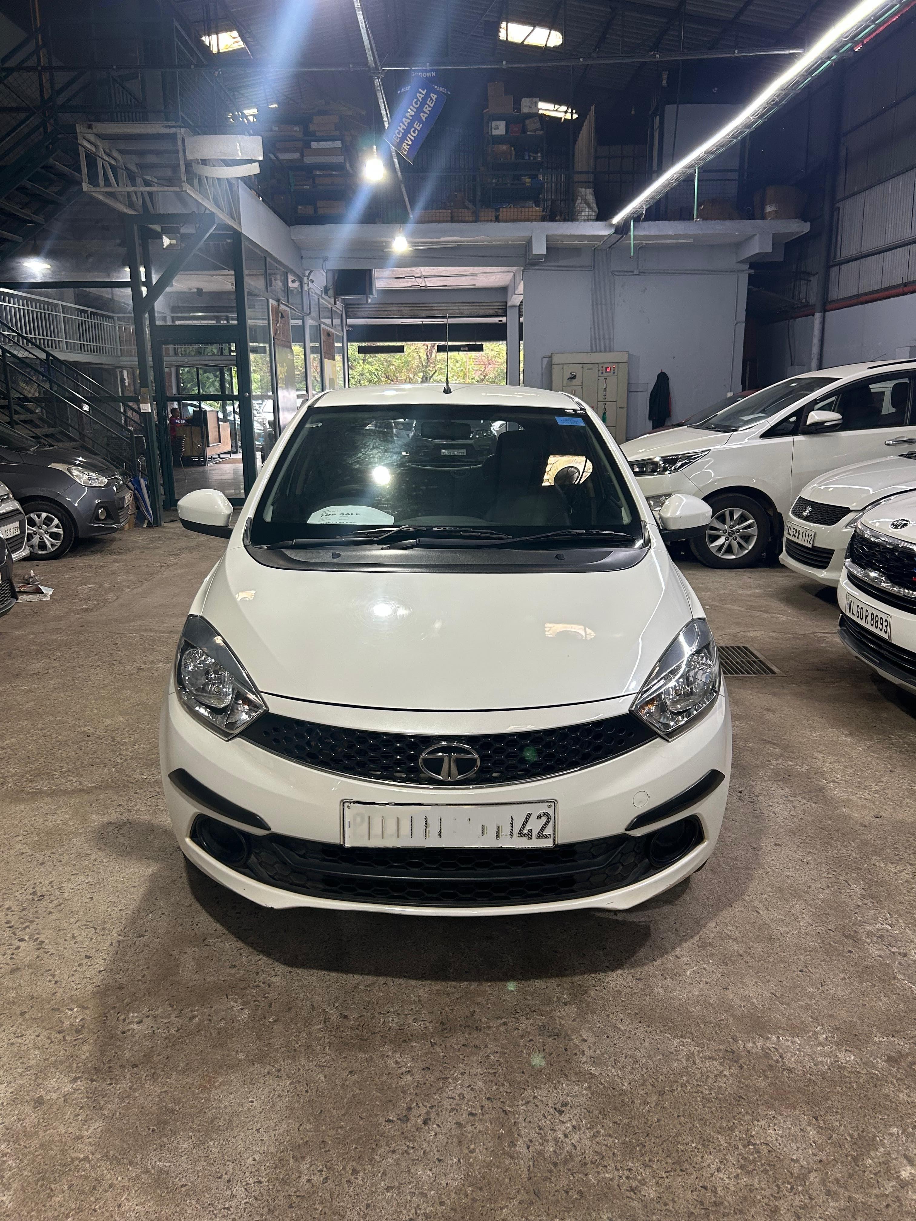 यूज़्ड 2019 टाटा टियागो, Pallikunnu, Kannur यूज़्ड 2019 टाटा टियागो, Pallikunnu, Kannur