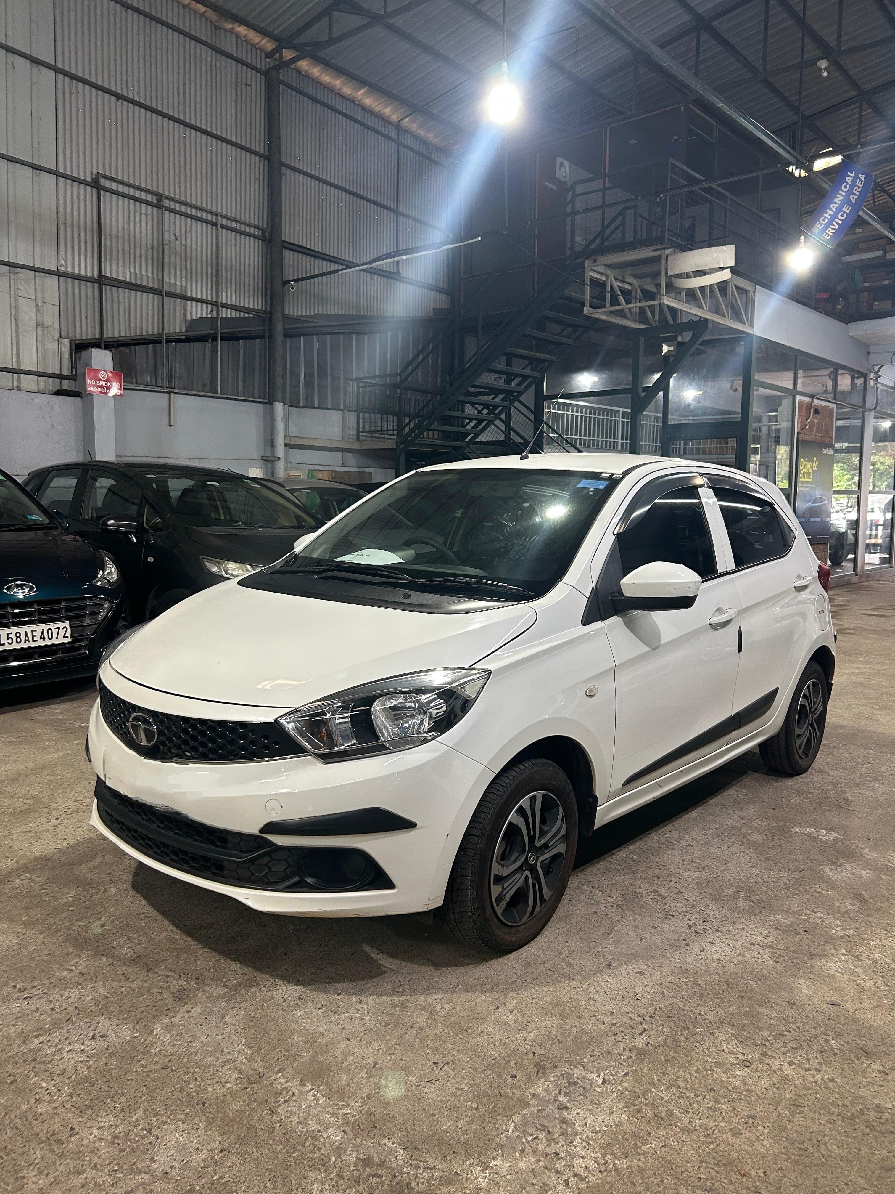 यूज़्ड 2019 टाटा टियागो, Pallikunnu, Kannur 4 यूज़्ड 2019 टाटा टियागो, Pallikunnu, Kannur 4