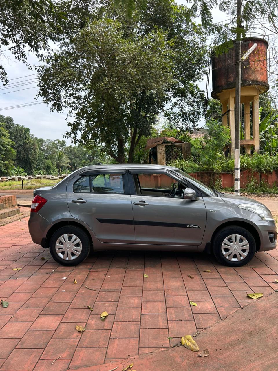 यूज़्ड 2014 मारुति सुजुकी स्विफ्ट डिज़ायर, Pallikunnu, Kannur 1 यूज़्ड 2014 मारुति सुजुकी स्विफ्ट डिज़ायर, Pallikunnu, Kannur 1