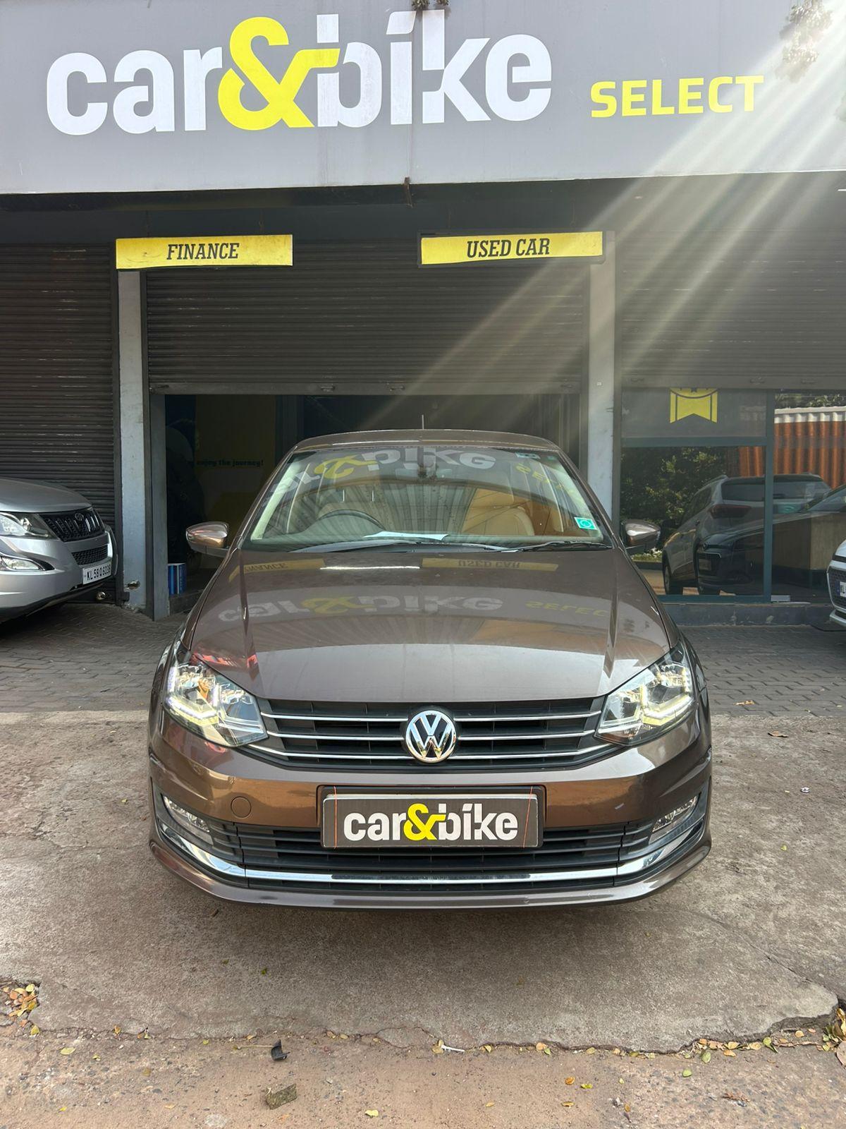 2018 फॉक्सवैगन वेंटो 1.2 L TSI Highline Plus Petrol AT BS IV 2018 फॉक्सवैगन वेंटो 1.2 L TSI Highline Plus Petrol AT BS IV