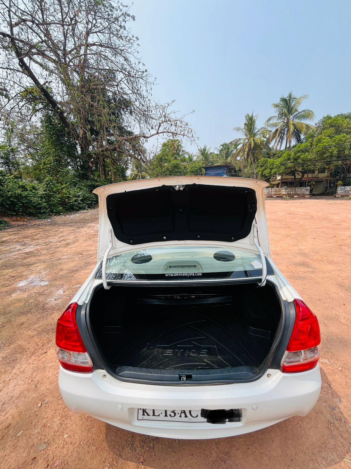 यूज़्ड 2014 टोयोटा इटिऑस, Pallikunnu, Kannur 9 यूज़्ड 2014 टोयोटा इटिऑस, Pallikunnu, Kannur 9