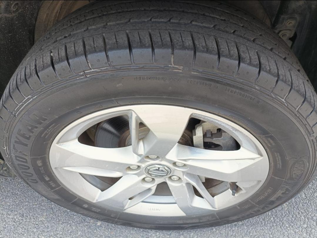 यूज़्ड 2021 एमजी हेक्टर, Noida New Delhi 8 यूज़्ड 2021 एमजी हेक्टर, Noida New Delhi 8