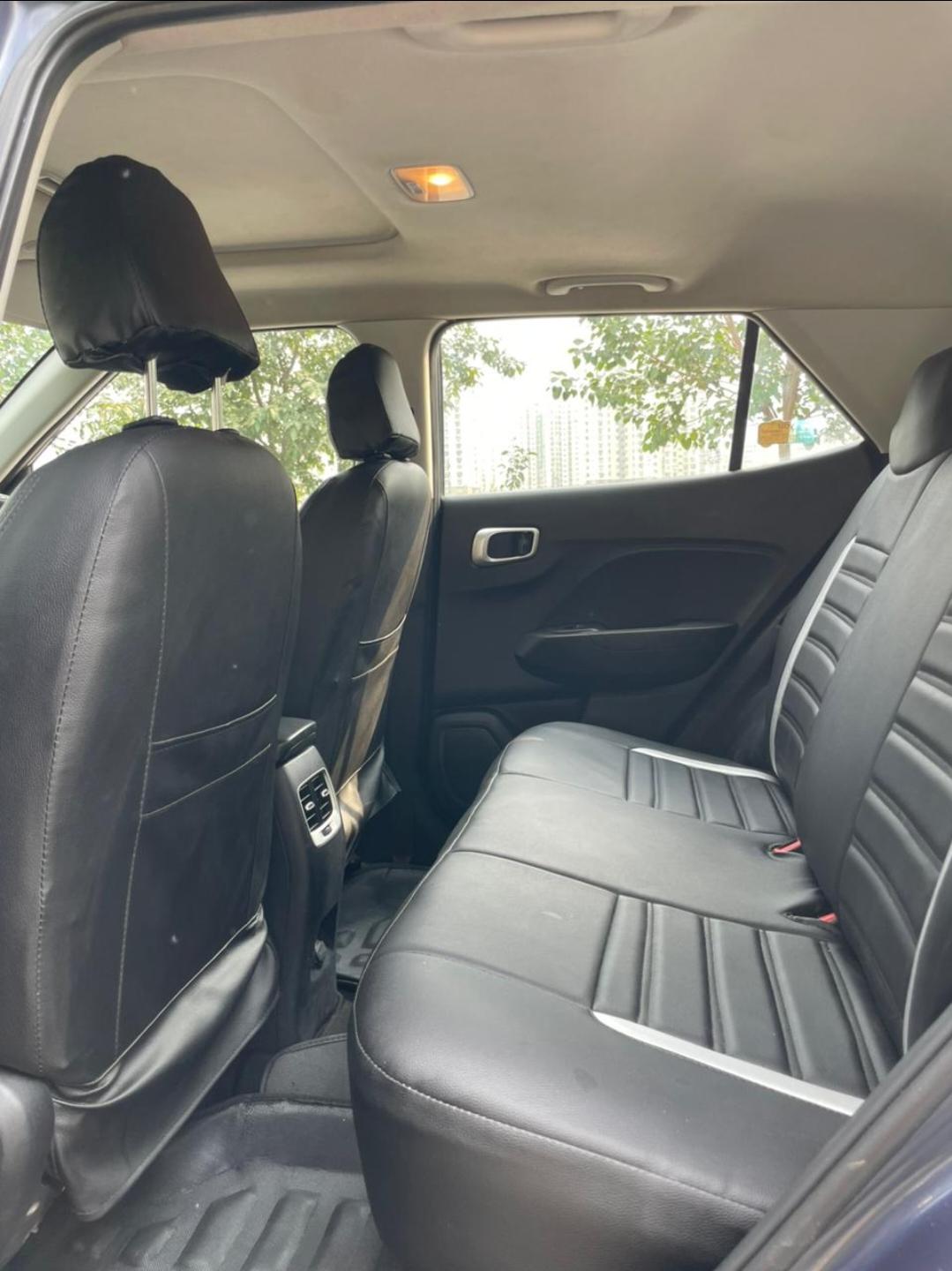 यूज़्ड 2021 ह्युंडई वेन्यू, Noida  14 यूज़्ड 2021 ह्युंडई वेन्यू, Noida  14