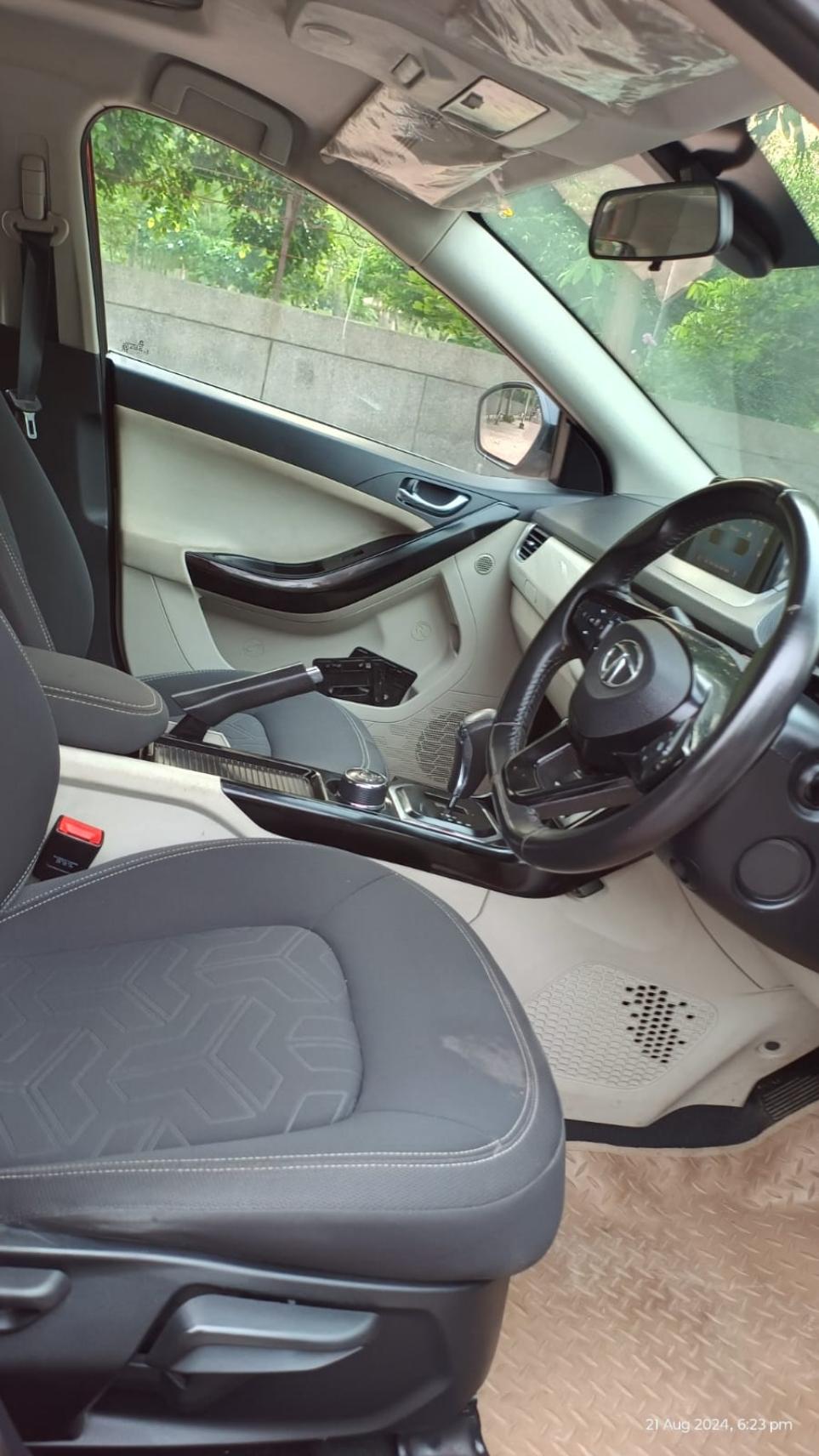 यूज़्ड 2020 टाटा नेक्सन, Noida  12 यूज़्ड 2020 टाटा नेक्सन, Noida  12