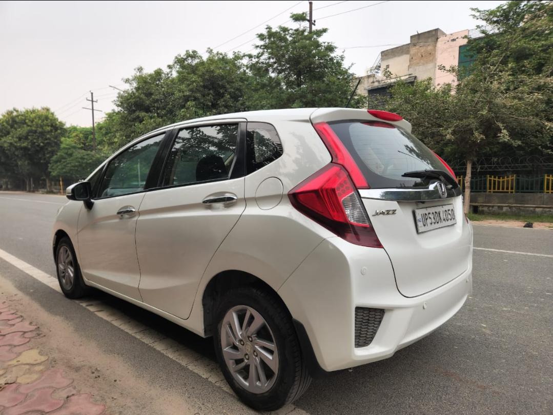 यूज़्ड 2019 होंडा जैज़, Noida New Delhi 2 यूज़्ड 2019 होंडा जैज़, Noida New Delhi 2