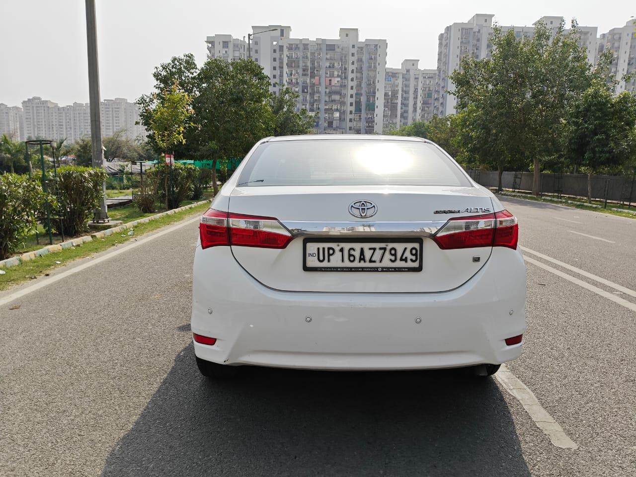 यूज़्ड 2015 टोयोटा कोरोला ऑल्टिस, Noida New Delhi 9 यूज़्ड 2015 टोयोटा कोरोला ऑल्टिस, Noida New Delhi 9