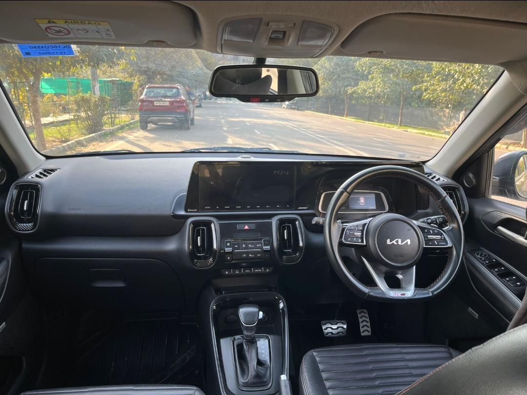 यूज़्ड 2022 किया सॉनेट, Noida New Delhi 11 यूज़्ड 2022 किया सॉनेट, Noida New Delhi 11