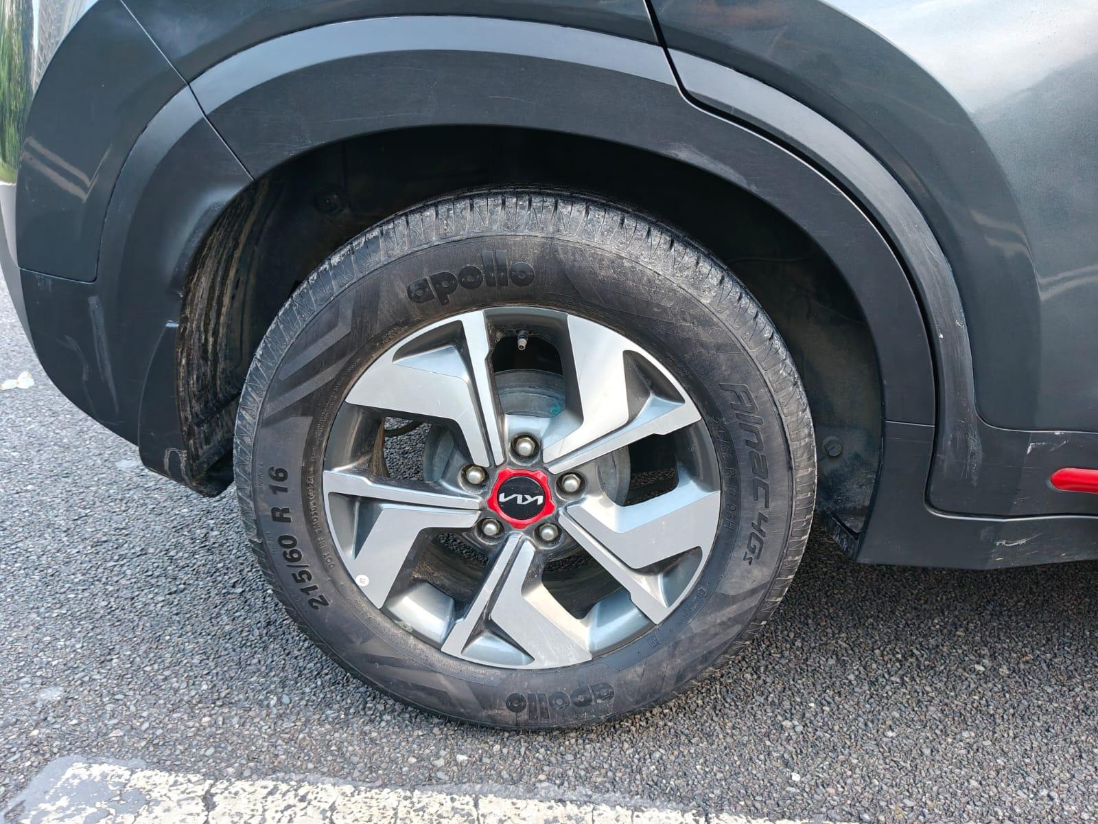 यूज़्ड 2022 किया सॉनेट, Noida New Delhi 7 यूज़्ड 2022 किया सॉनेट, Noida New Delhi 7