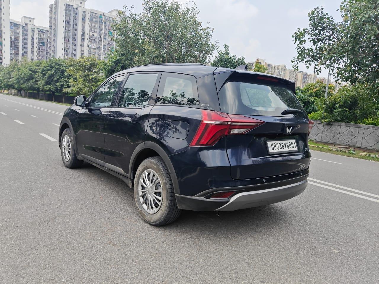 यूज़्ड 2022 महिंद्रा एक्सयूवी700, Noida New Delhi 2 यूज़्ड 2022 महिंद्रा एक्सयूवी700, Noida New Delhi 2